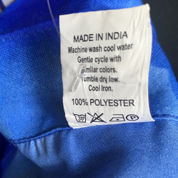 BNWT Vibrant Blue Caribbean Shirt with Parrot Print - Picture 5 of 7